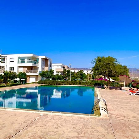 Appartement Vue Sur Piscine Et Montagne Imi Ouadar Тагазут Экстерьер фото
