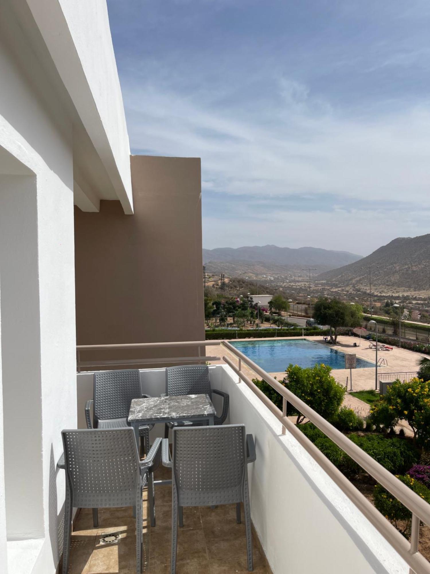 Appartement Vue Sur Piscine Et Montagne Imi Ouadar Тагазут Экстерьер фото